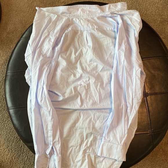 Used Large Light blue banana republic, long sleeve button down shirt. - Picture 2 of 3